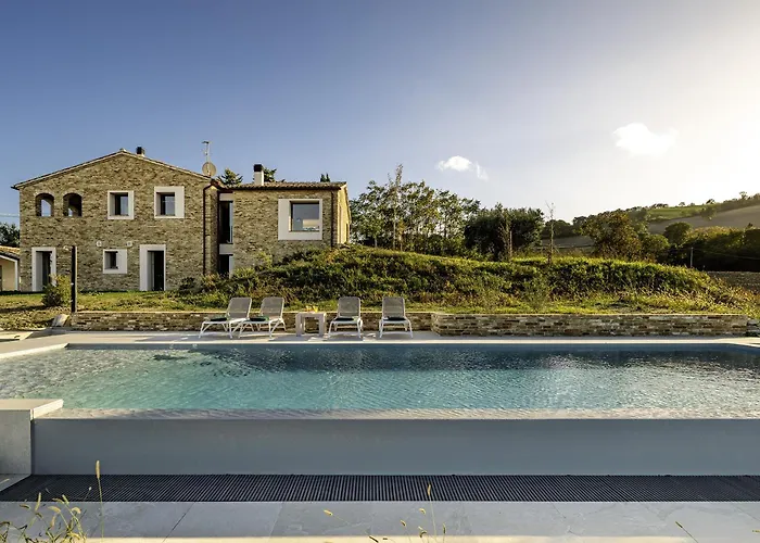 Zenit 8 By Marche Pergola